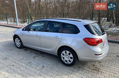 Универсал Opel Astra 2011 в Кременчуге