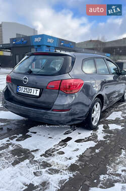 Универсал Opel Astra 2011 в Житомире