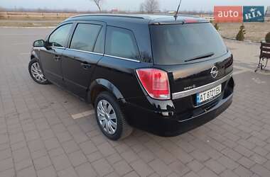 Универсал Opel Astra 2005 в 