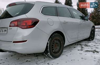 Універсал Opel Astra 2012 в 
