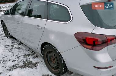 Універсал Opel Astra 2012 в 