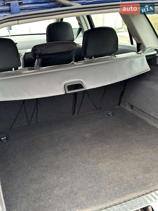 Универсал Opel Astra 2004 в Яворове