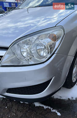 Универсал Opel Astra 2008 в 