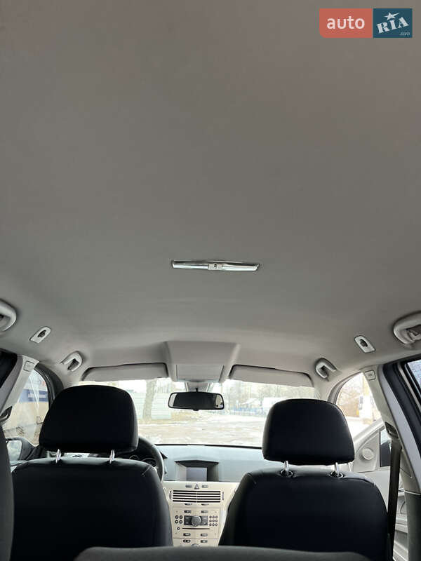 Универсал Opel Astra 2008 в Житомире