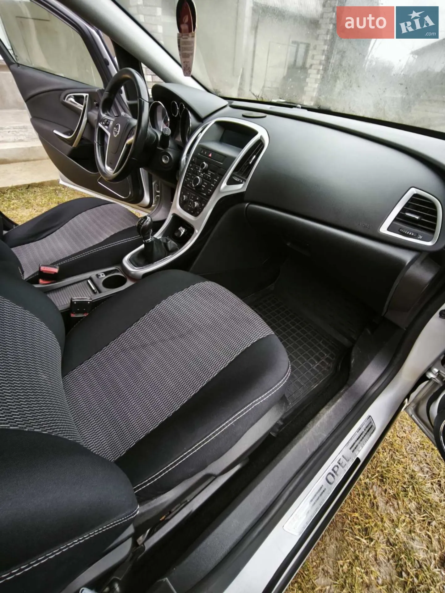 2011 Opel Astra - мініатюра 8