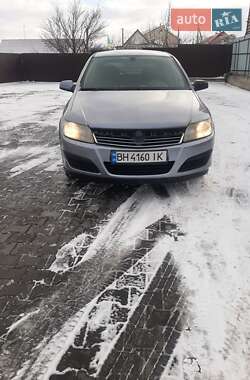 Хэтчбек Opel Astra 2007 в Одессе