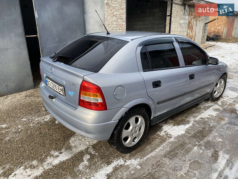 Хэтчбек Opel Astra 2001 в Чорткове