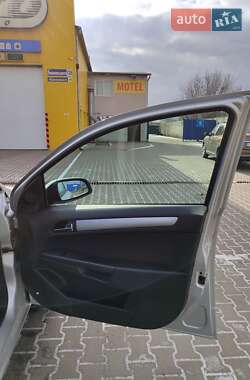 Універсал Opel Astra 2009 в Білій Церкві