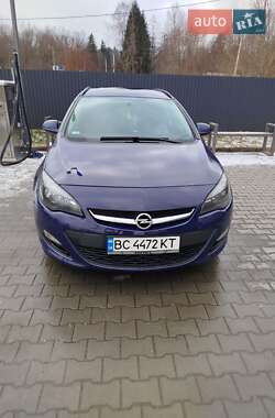 Універсал Opel Astra 2013 в Дрогобичі