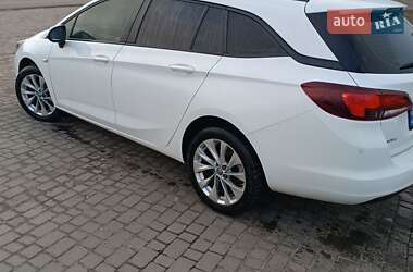 Универсал Opel Astra 2016 в 