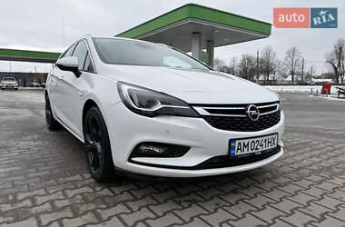 Універсал Opel Astra 2017 в Житомирі