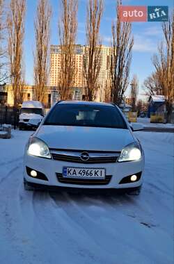 Универсал Opel Astra 2008 в Киеве