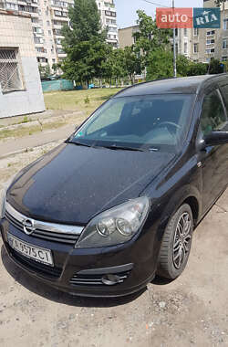 Универсал Opel Astra 2005 в Киеве