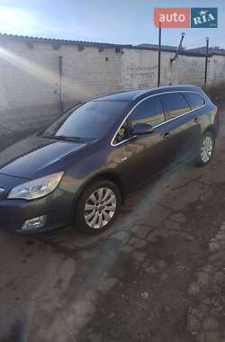 Универсал Opel Astra 2011 в Харькове