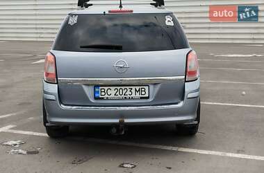 Универсал Opel Astra 2010 в 