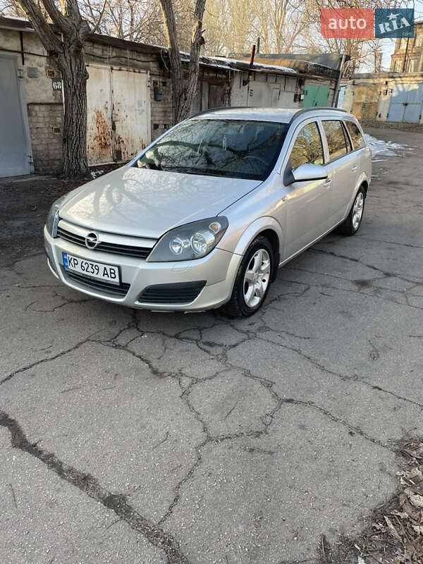 Универсал Opel Astra 2006 в Запорожье