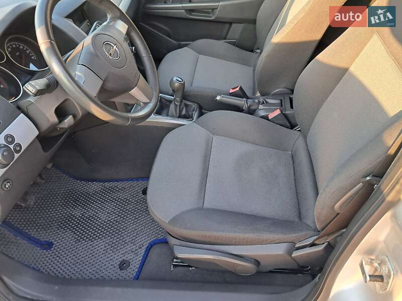 Универсал Opel Astra 2007 в Кропивницком