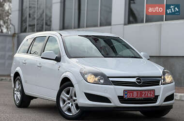 Универсал Opel Astra 2010 в Белой Церкви