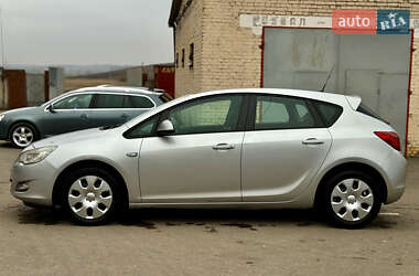 Хетчбек Opel Astra 2011 в Рівному