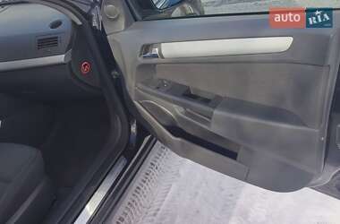 Универсал Opel Astra 2007 в 