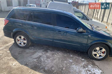 Універсал Opel Astra 2007 в Тернополі