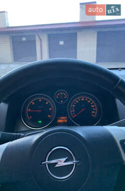 Универсал Opel Astra 2007 в 