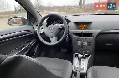 Універсал Opel Astra 2005 в Києві