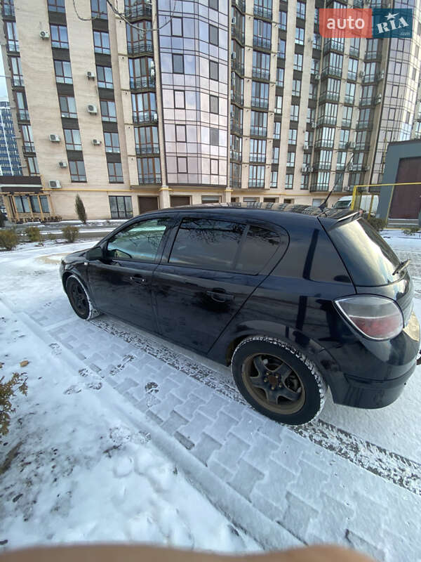 Хэтчбек Opel Astra 2009 в Черкассах