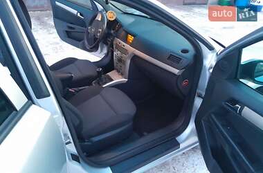 Универсал Opel Astra 2007 в 
