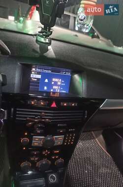 Универсал Opel Astra 2009 в 
