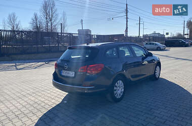 Универсал Opel Astra 2015 в 