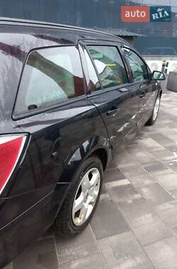 Универсал Opel Astra 2007 в 