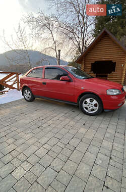 Хэтчбек Opel Astra 1998 в 