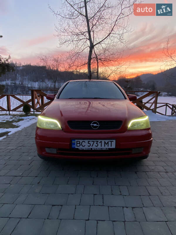 Хэтчбек Opel Astra 1998 в Турке