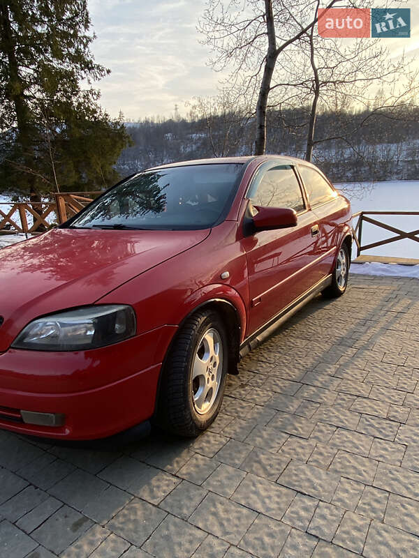 Хэтчбек Opel Astra 1998 в Турке