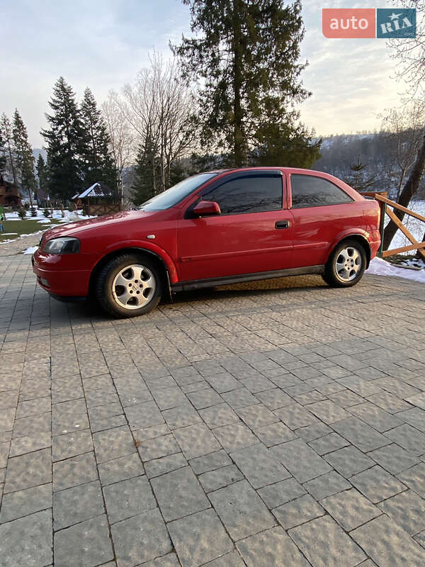 Хэтчбек Opel Astra 1998 в Турке
