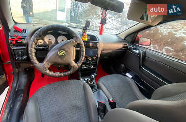 Хэтчбек Opel Astra 1998 в 