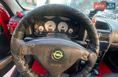 Хэтчбек Opel Astra 1998 в 
