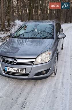 Универсал Opel Astra 2007 в Гадяче