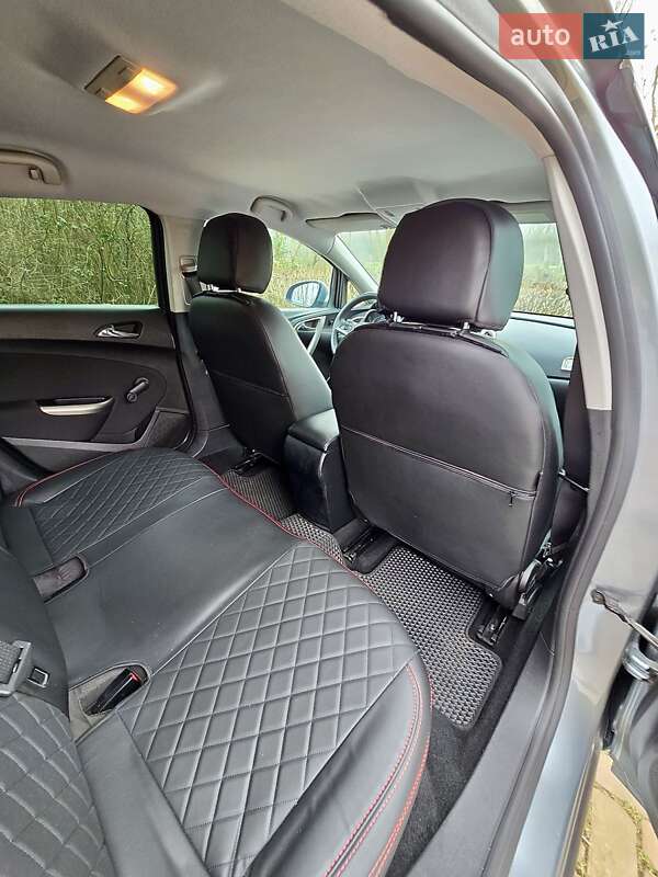 Хетчбек Opel Astra 2010 в Луцьку
