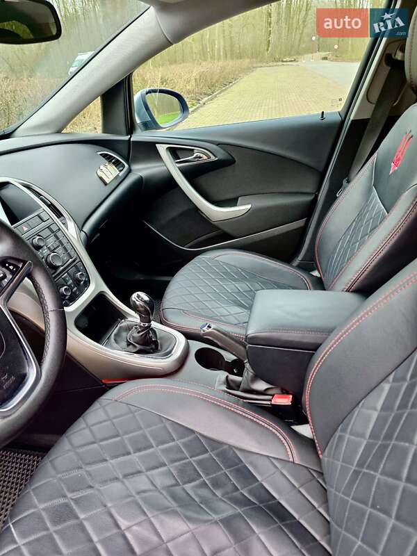 Хетчбек Opel Astra 2010 в Луцьку