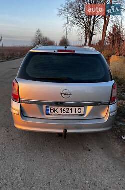 Универсал Opel Astra 2006 в 