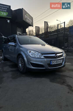 Універсал Opel Astra 2008 в Тернополі