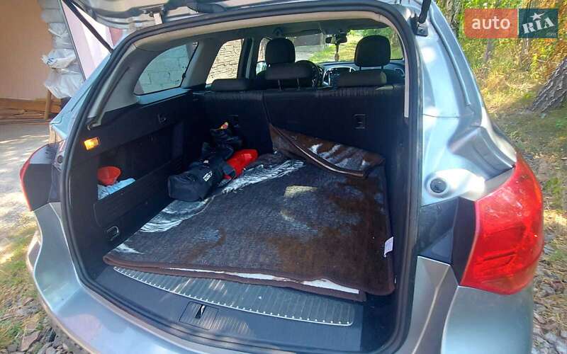 Универсал Opel Astra 2011 в Киеве