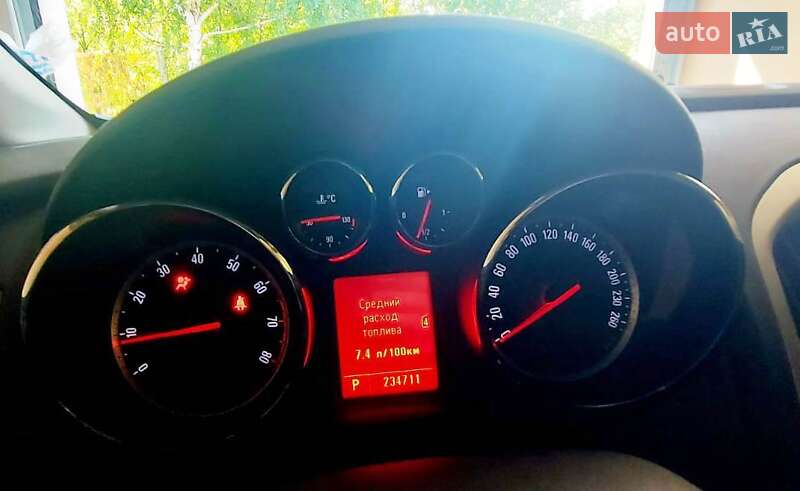 Универсал Opel Astra 2011 в Киеве