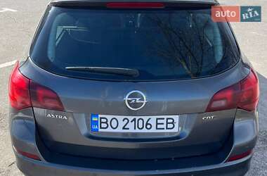 Универсал Opel Astra 2011 в Кременце