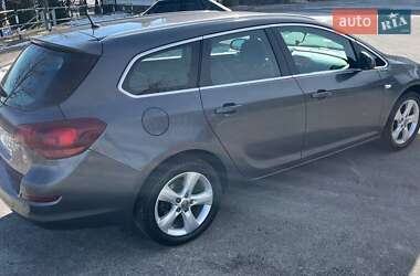 Универсал Opel Astra 2011 в Кременце