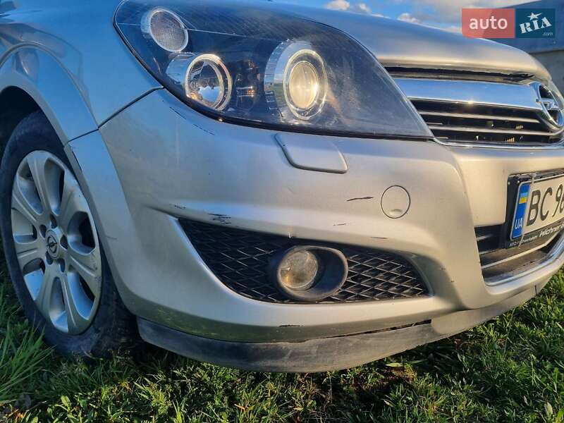 Хетчбек Opel Astra 2009 в Яворові