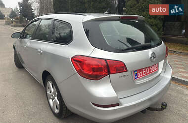 Універсал Opel Astra 2011 в 