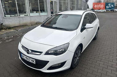 Універсал Opel Astra 2014 в Луцьку